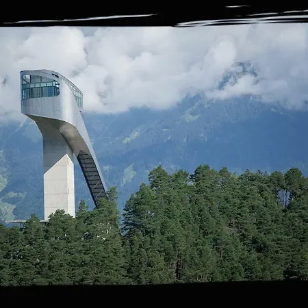 Wessely Am Golfplatz * Innsbruck