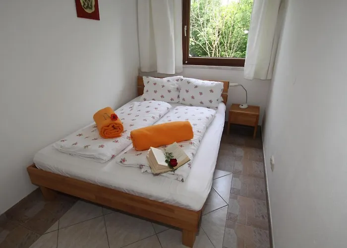 Wessely Am Golfplatz *