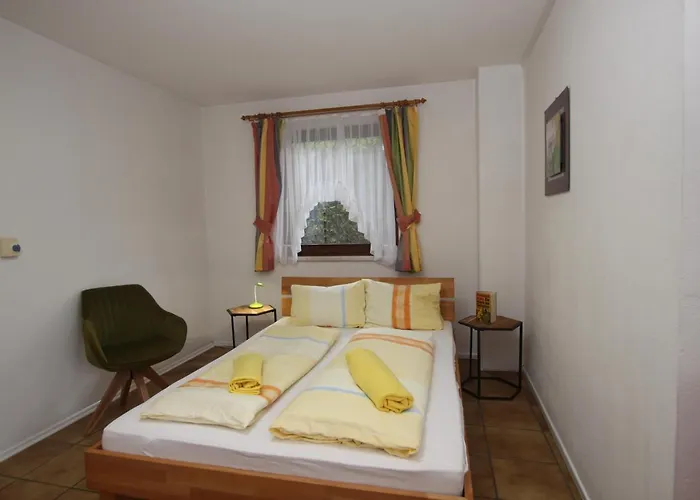 Wessely Am Golfplatz Apartman *